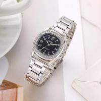 ราคา นาฬิกาข้อมือผู้หญิง Senkq ของแท้100% สายสเตนเลส ดีไซน์ปาเต๊ะหน้าตัวเลข มีบริการตัดสาย (27957159557)