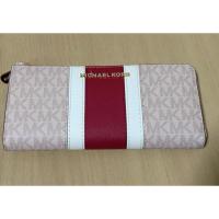 ราคา แท้ 100% กระเป๋าสตางค์ Michael Kors จาก USA สีชมพูแถบแดง ของใหม่ซื้อมาเกิน (2303784638)