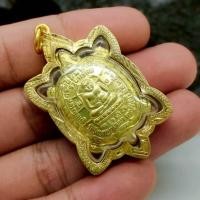 ราคา เหรียญพญาเต่าเรือน รุ่นรวยทรัพย์ หลวงปู่หลิว ปลุกเสกวัดไทรทองพัฒนา เลี่ยมกรอบทองไมครอนกันน้ำ พระบ้านรวมๆ สวยๆวัดใจ (42370299908)