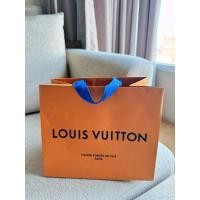 ราคา ถุงกระดาษ LV ของแท้ (56552771834)