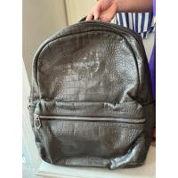 ราคา MCM Leather Backpack (Vintage) เป้หนังแท้ MCM รุ่นวินเทจ หายาก งานหนังลายสวย สภาพ 80% (53054831135)
