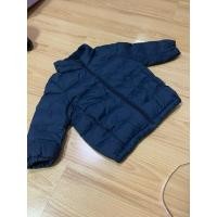ราคา เสื้อกันหนาว Uniqlo สีน้ำเงิน ฟูมากๆ ใหม่มากๆ ของเด็ก 90 cm ราคานี้ใส่แล้วยังขายต่อได้สบาย (28983984588)