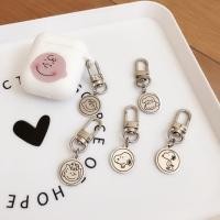 ราคา ✿พร้อมส่ง/กรุงเทพ✿ พวงกุญแจน่ารัก / พวงกุญเเจแอร์พอร์ต / พวงกุญเเจ (รุ่น :snoopy clean) (3320395687)