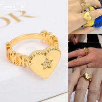 ราคา ของแท้ 100% ของแท้ใหม่ DIOR ฝังคริสตัลหัวใจแหวน (22182312236)