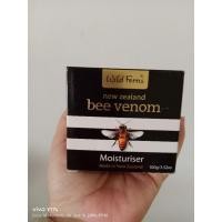 ราคา WILD FERNS BEE VENOM MOISTURISER WITH ACTIVE MANUKA HONEY 100 g. Import From New Zealand (29353085819)