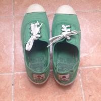 ราคา รองเท้าผ้าใบ Victoria มือสอง ของแท้ (400065255)