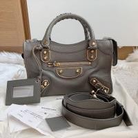 ราคา Very new Balenciaga mini city metallic edge ขอบทอง ปี17 สภาพดีมาก (1891458025)