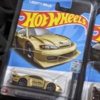 ราคา Nissan Silvia s15 LBWK สีทอง (29790366952)