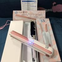 ราคา พร้อมส่ง Lesasha เครื่องหนีบผมไร้สาย Straight 2 GO รุ่น LS1217 ของแท้ สภาพ 99% คุ้มเหมือนมือ1 ส่ง EMS ฟรี⚡️ (2321110435)