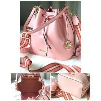 ราคา ใหม่ Michael Kors ครอสบอดี้+สะพาย ทรงขนมจีบ Bucket Bag (3551399293)