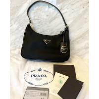 ราคา Prada กระเป๋าสะพายสีดำ รุ่นฮิต* (25450286763)