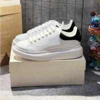 ราคา ALEXANDER MCQUEEN [ กล่องแข็ง+กระเป๋าถือ+กระดาษห่อ ] อเล็กซ์ander mcqueen รองเท้าสําหรับผู้ชายและผู้หญิงที่มีส้นสีดํารุ่นมาตรฐาน11 单肩包 ydxz (54450889995)