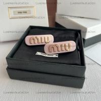 ราคา : New!! Miu Miu Hair Clip ‼️ก่อนกดสั่งรบกวนทักมาเช็คสต๊อคก่อนนะคะ‼️ (42650679880)