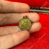 ราคา เหรียญหลวงปู่แหวน รุ่นมหาเศรษฐี เนื้อทองแดงกะไหล่ทอง (54652864669)