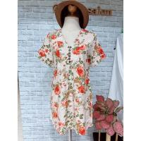 ราคา เดรสลายดอกสีส้มพื้นครีมๆคอวีงานป้ายมือสองสภาพสวยพริ้ว (12577914365)