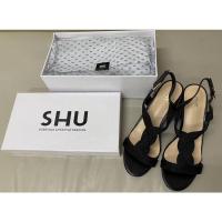 ราคา shu รองเท้าส้นสูง รัดส้นสีดำ (11821137467)