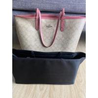 ราคา coach tote มือสอง แท้ (10022615843)