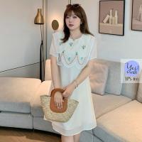 ราคา เดรสแขนสั้นสาวอวบ อก 38-52 นิ้ว เดรสสีครีม แต่งปกโค้ง 2ชั้น ผ้าวิ้งๆ ปักลายดอกไม้ YPS-166 (18279713605)