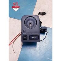 ราคา นาฬิกาติดรถยนต์ saab 9000cd (20468400377)