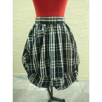 ราคา กระโปรงยาวทรงสุ่มลายสก็อตขาว-ดำ (3981750258)
