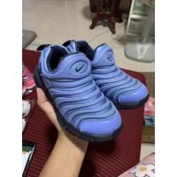 ราคา รองเท้าผ้าใบเด็ก Nike Free มือสองของแท้ ขนาดเท้า 18CM (6555580962)