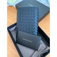 ราคา New Bottega veneta passpost holder ของแท้ 1000% ใบขนาดกลาง ใส่ เงิน ใส่ passport ได้ (3516177174)