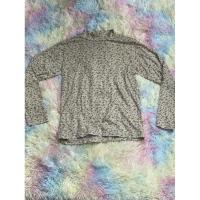 ราคา เสื้อแขนยาว คอเต่า ผ้าไม่หนานะ ลายดอกสีเหลือง (9151158483)