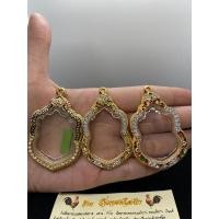 ราคา กรอบไมครอนทรงเสมา8รอบหลวงพ่อพัฒน์หลวงพ่อรวย (12557095750)