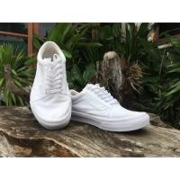ราคา vans old skool สีขาวล้วน (7305639897)