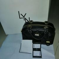 ราคา กระเป๋า​ LYN แท้​ 100% (1570781284)
