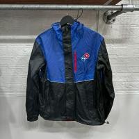 ราคา เสื้อกันฝนDomino’s มือสอง (57805274338)
