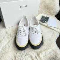 ราคา Like new ‼️ Celine sneaker size 39 (พื้นด้านในยาวประมาน 24.5 cm) สภาพสวยงาม น่ารักมากๆๆเลยน้า หายากแล้วนะคะ เดิมๆขาว (23489601917)
