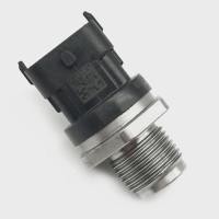 ราคา High Quality 0281002937 Fuel Injection Rail Pressure Sensor For C-ummins V-olvo M-an Fiatt Renaultt (46254604905)