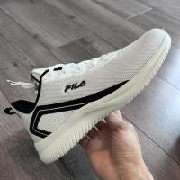 ราคา รองเท้าวิ่งผู้ชาย สีขาวครีม (Fila ของแท้จากช็อป) 8US / 27CM / 41EU (18069089205)