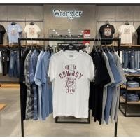 ราคา เสื้อยืดแขนสั้น แบรนด์ WRANGLER ทรงตรง รุ่น WR S125MTSSN24 สีขาว ลายกราฟิก COWBOY CREW วินเทจ (50901719257)