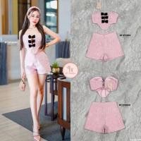 ราคา M มือ1 BT studio ชุดเซ็ตเสื้อเกาะอก แต่งโบว์ข้างหน้า เชือกร้อยผูกหลัง มาพร้อมกางเกงขาสั้น ใส่สวยสุดๆ ป้าย BT studio (26907442565)