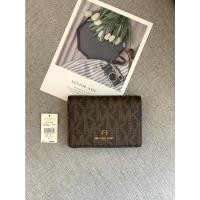 ราคา Michael Kors กระเป๋าเงินใบกลาง สีน้ำตาล ลายMK (11133429207)