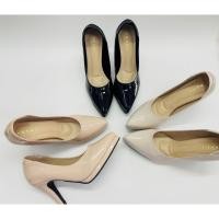 ราคา (88084-2) รองเท้าคัทชูแฟชั่น หัวแหลม หนังแก้ว เสริมพื้นหน้า สูง 3.5 นิ้ว เบอร์ 35-40 (41061429055)
