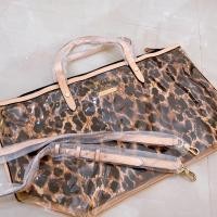 ราคา กระเป๋าสะพาย Victoria’s Secret แท้ ใบใหญ่ จากช็อป อเมริกา (8497993088)