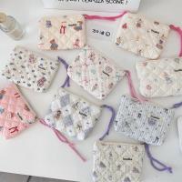 ราคา พร้อมส่ง A54 กระเป๋าเครื่องสำอางขนาดเล็กผ้านวมลายดอกไม้ กระเป๋าคลัทช์ กระเป๋าใส่เหรียญ กระเป๋ามินิ แบบพกพา (40151761920)