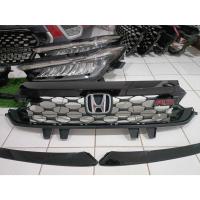 ราคา กระจังหน้าพร้อมคิ้วไฟหน้าซ้ายขวาCity RS MC Sedan 2023-2024 แท้ศูนย์ ตรงรุ่น ถอดเก่าใส่ใหม่ได้เลย พร้อมคิ้วไฟ RS ซ้ายขวา (24990064119)