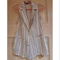 ราคา สินค้ามือสองสภาพดี​ เสื้อสูทแขนกุด​ / เสื้อสูทไม่มีแขน​... L (5643145326)