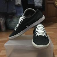 ราคา รองเท้ามือสอง Lacoste's (815282233)