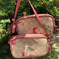 ราคา พร้อมส่ง ของแท้ Coach CROSSBODY POUCH IN SIGNATURE CANVAS WITH LILY PRINT (COACH F73007) (2292749846)