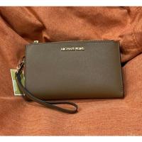 ราคา MICHAEL KORS ของแท้100% กระเป๋าคล้องมือ กระเป๋าสตางค์ใบยาว ใส่โทรศัพท์ได้ (25928564274)