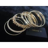 ราคา เซ็ตกำไลแบรนด์นำเข้า Forever21 ในเซ็ตมี11​วง(งานแท้)กำไลสีทอง (11209474518)