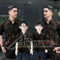 ราคา เคเมะJA ใหม่ล่าสุดเสื้อบาติกพ่อและเสื้อบาติกเด็กชายบาติกสีน้ําตาลดําบาติกผู้ใหญ่ผ้าบาติกเด็ก (49703268779)