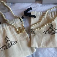 ราคา พร้อมส่ง Vivienne Westwood - สร้อยไข่มุก รุ่น Mini bas relief pearl choker สีเงิน และสีทอง (25254408374)