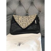 ราคา BOYY Bag Slash ของแท้100% สภาพสวยมาก (6979700688)
