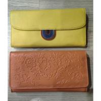ราคา กระเป๋าหนังแท้สีส้มและสีเหลือง (43504635888)